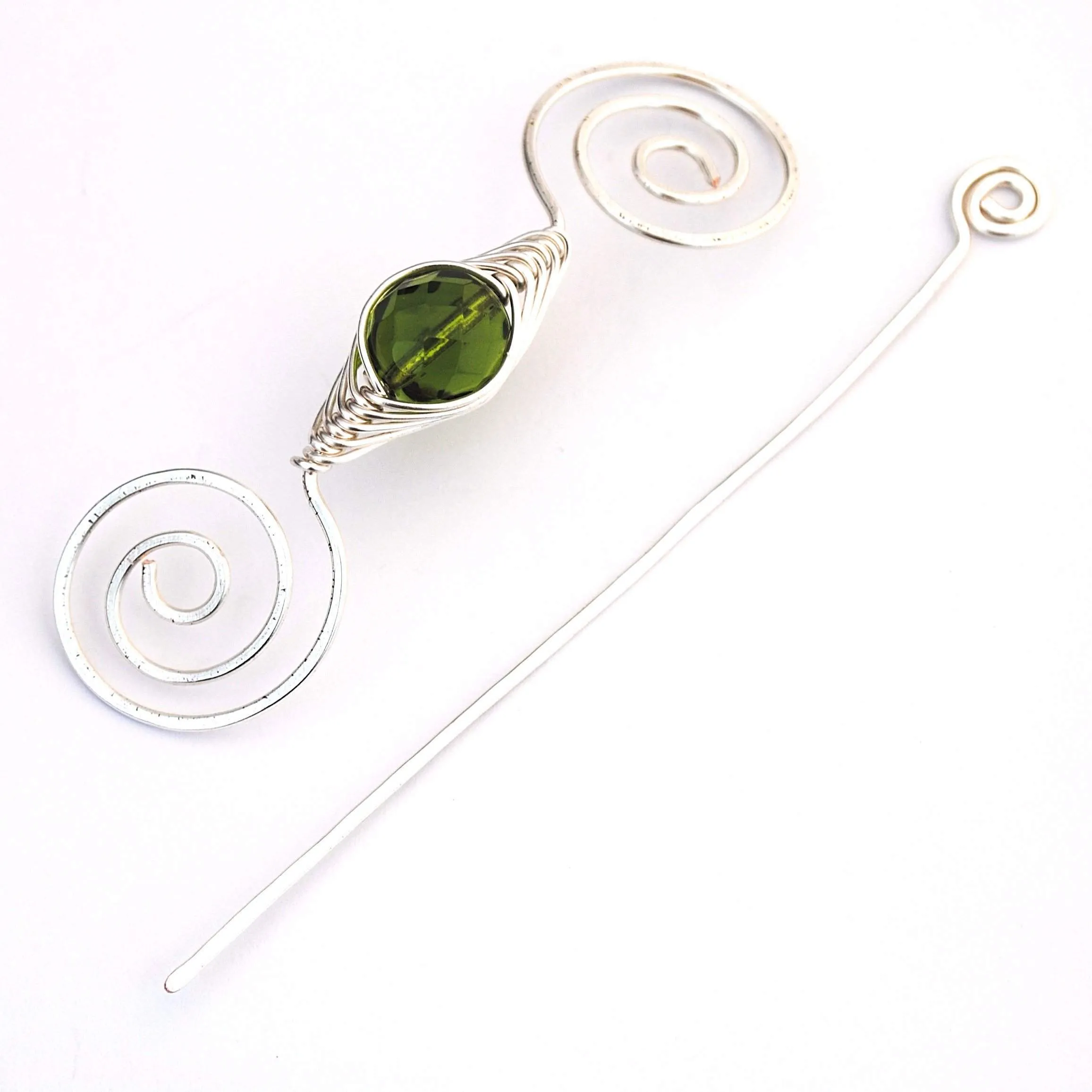 August Peridot Shawl Pin - Noteworthy Birthstone Silver