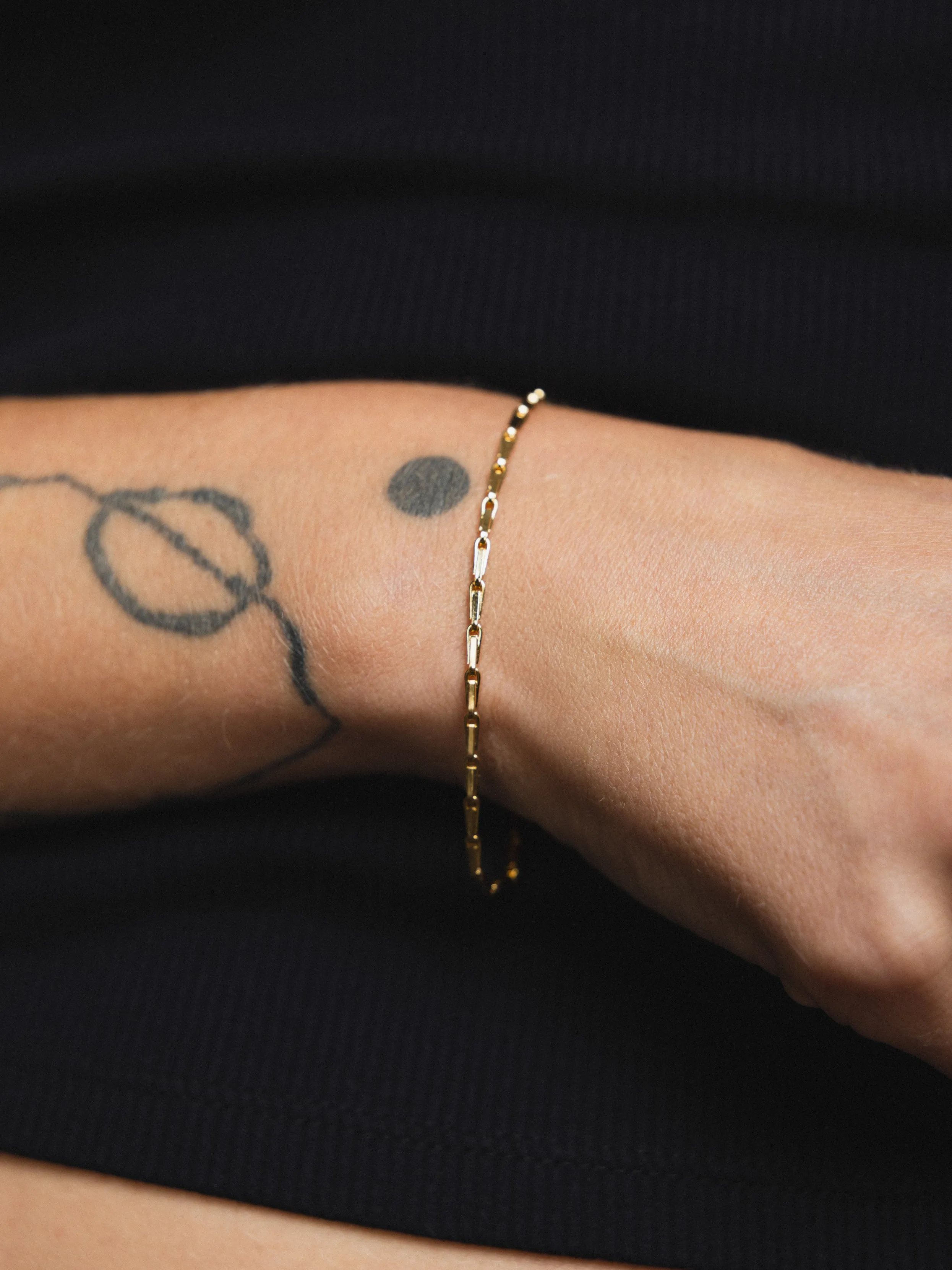 Ava Bracelet in Gold