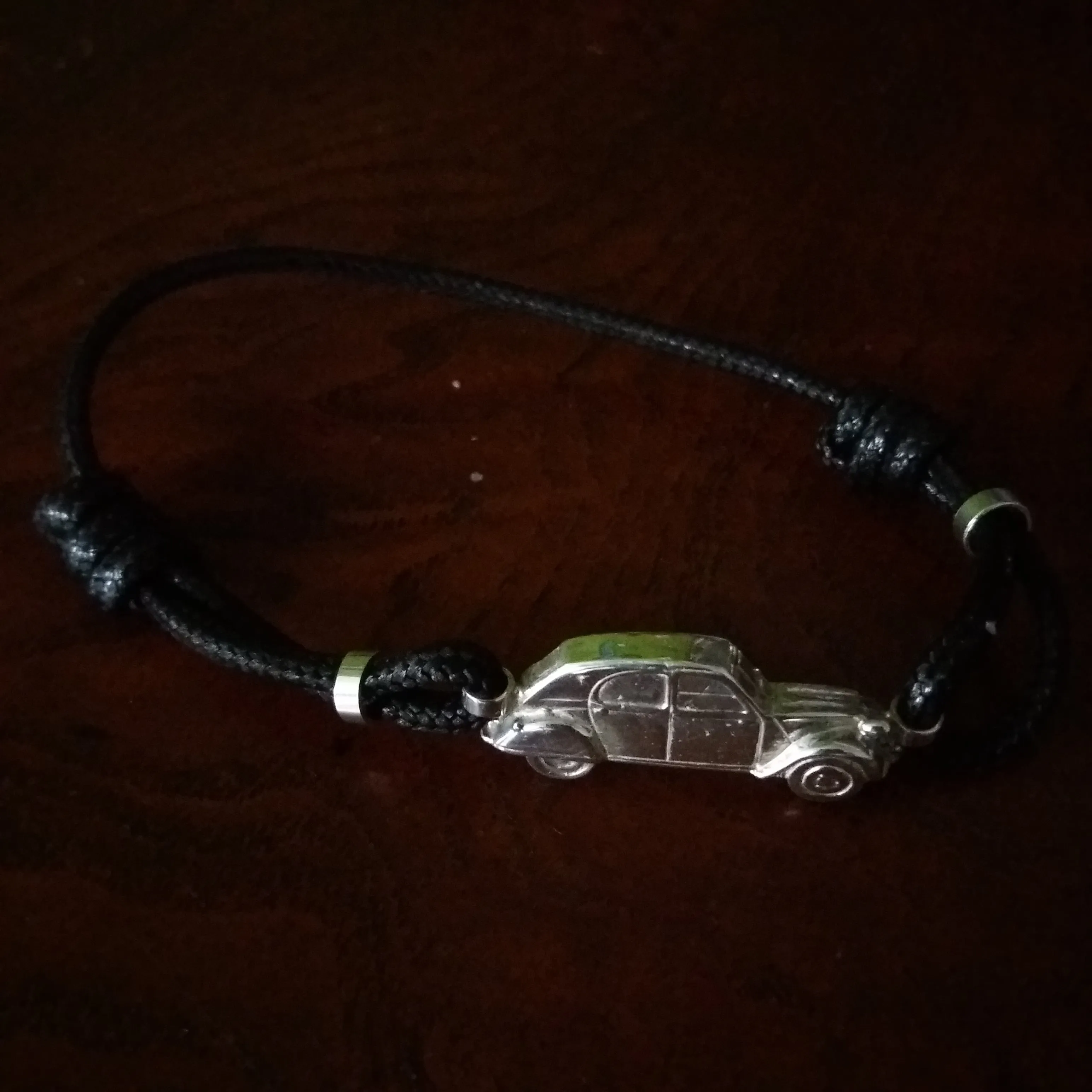 Car bracelet leather/cord band