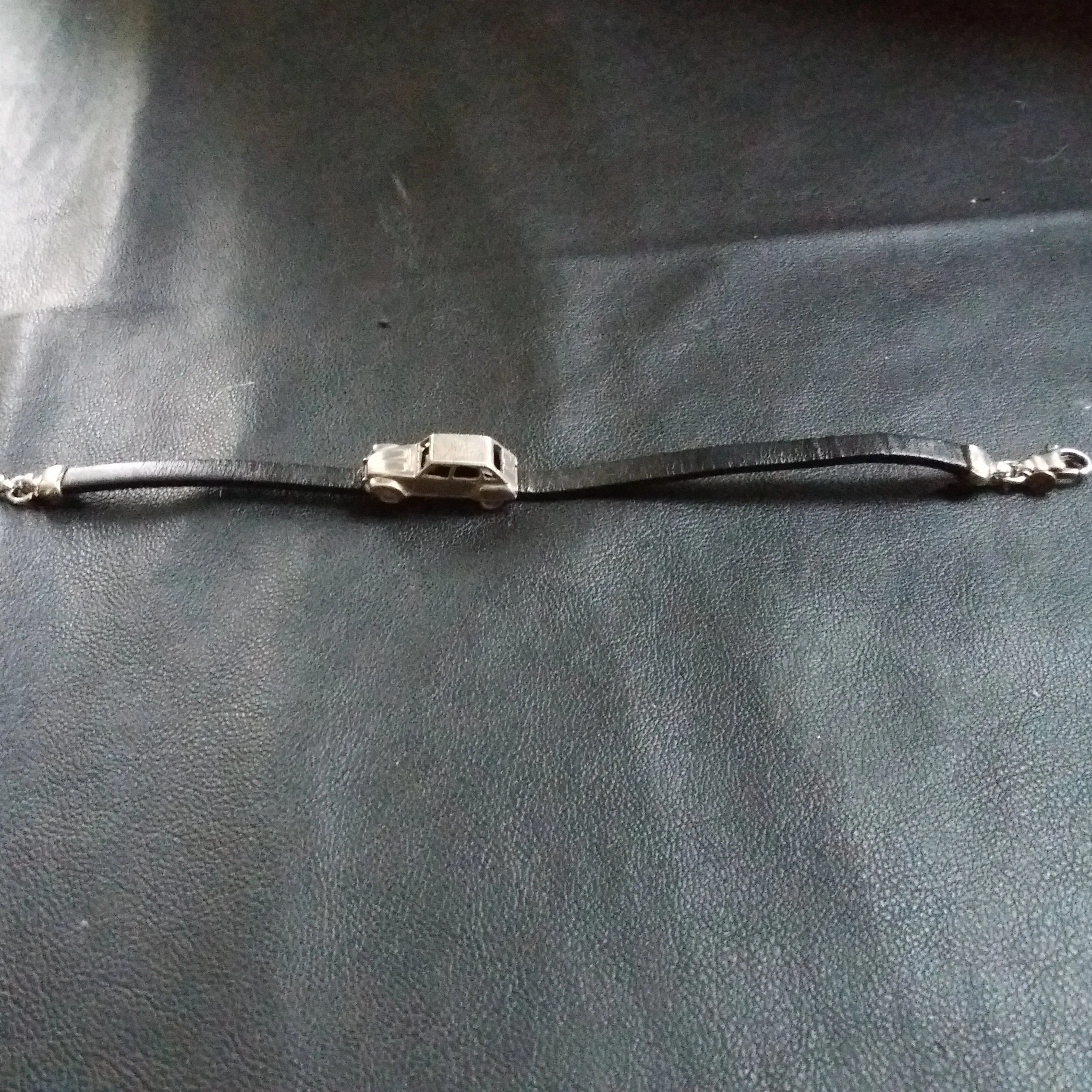 Car bracelet leather/cord band