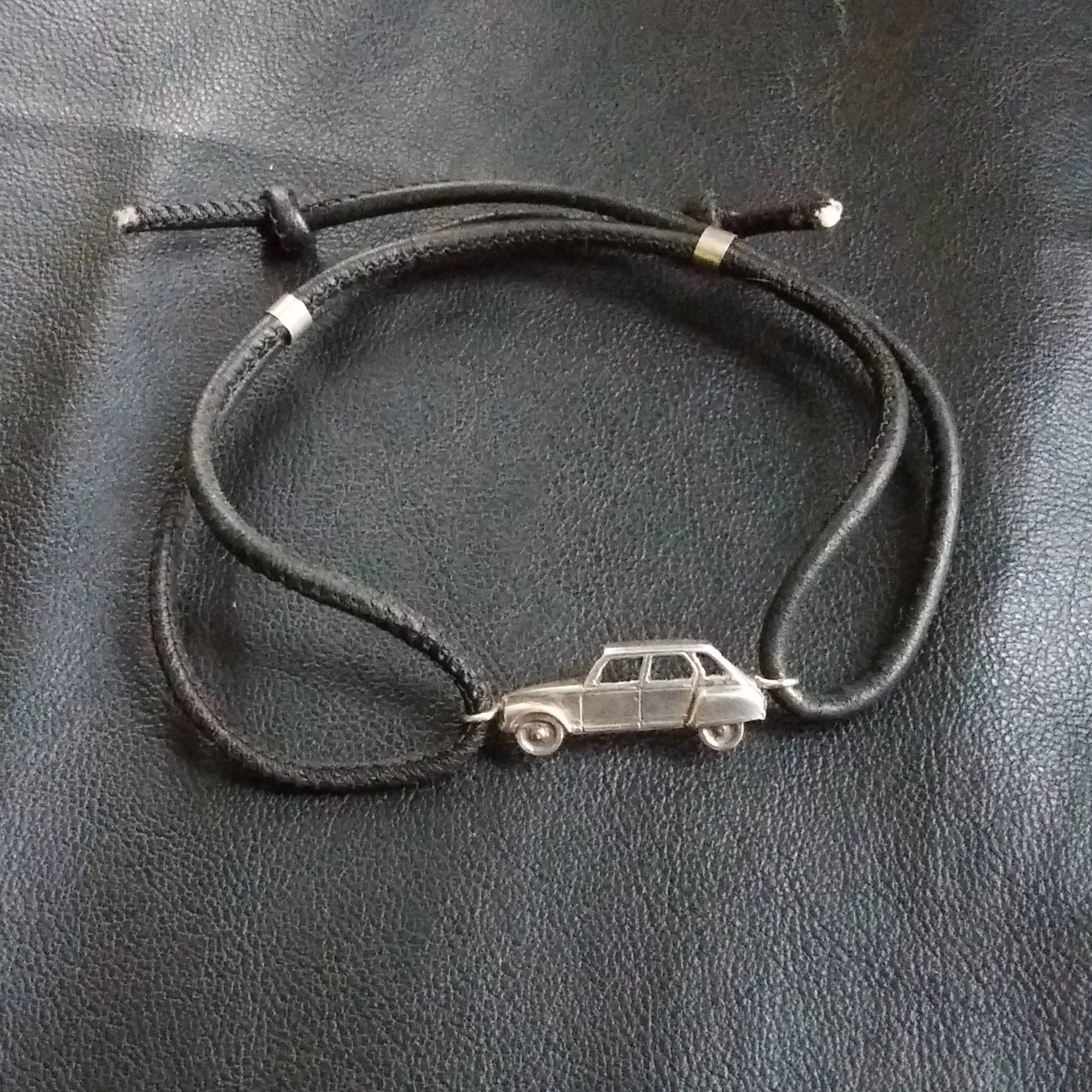 Car bracelet leather/cord band