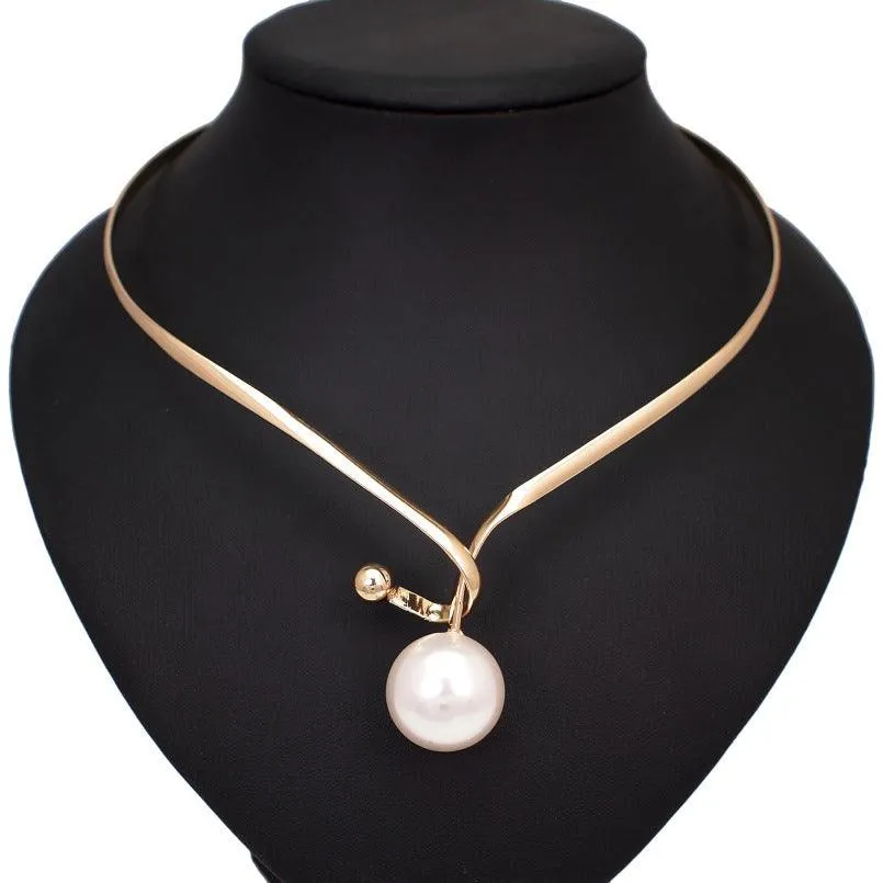 European And American Unique Pearl Necklace Neck Ring