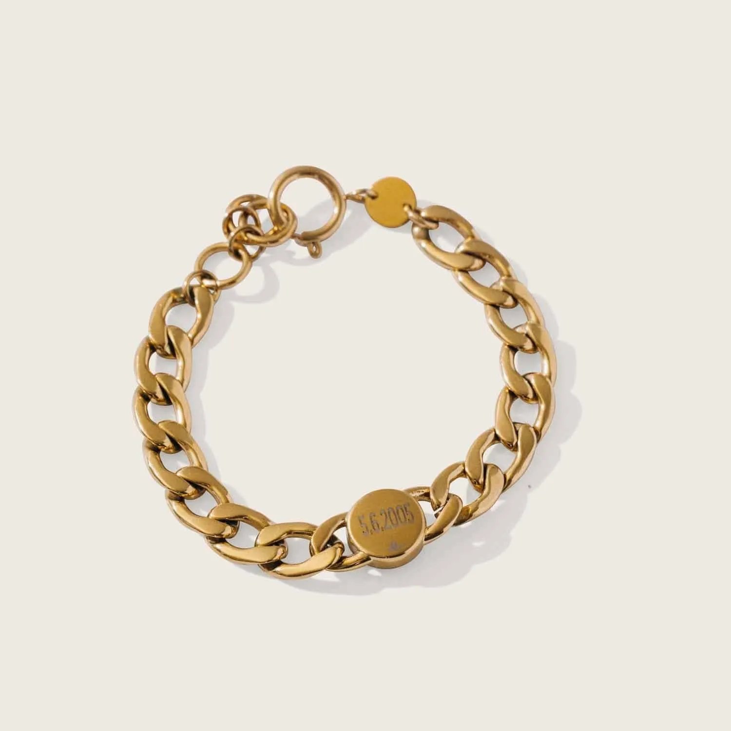 Lunar Curb Link Bracelet in Gold