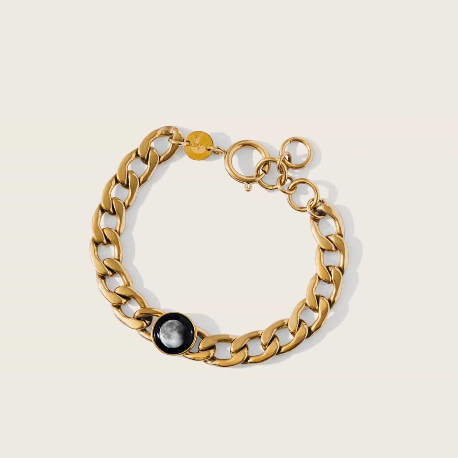 Lunar Curb Link Bracelet in Gold