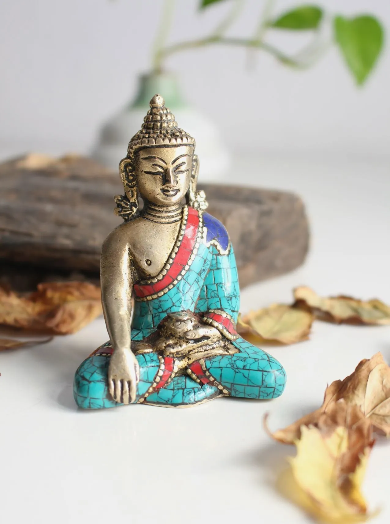 Shakyamuni Buddha Statue Adorning A Majestic Robe 3"