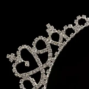 Tiara/Crown